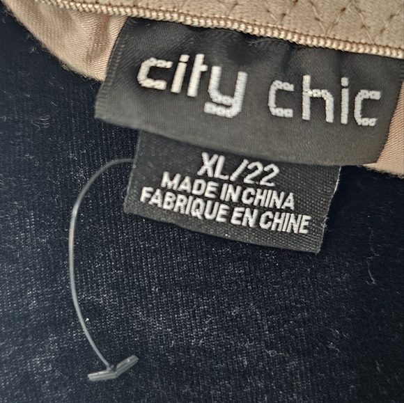 Mauve City Chic EUC romper - Picture 6 of 7